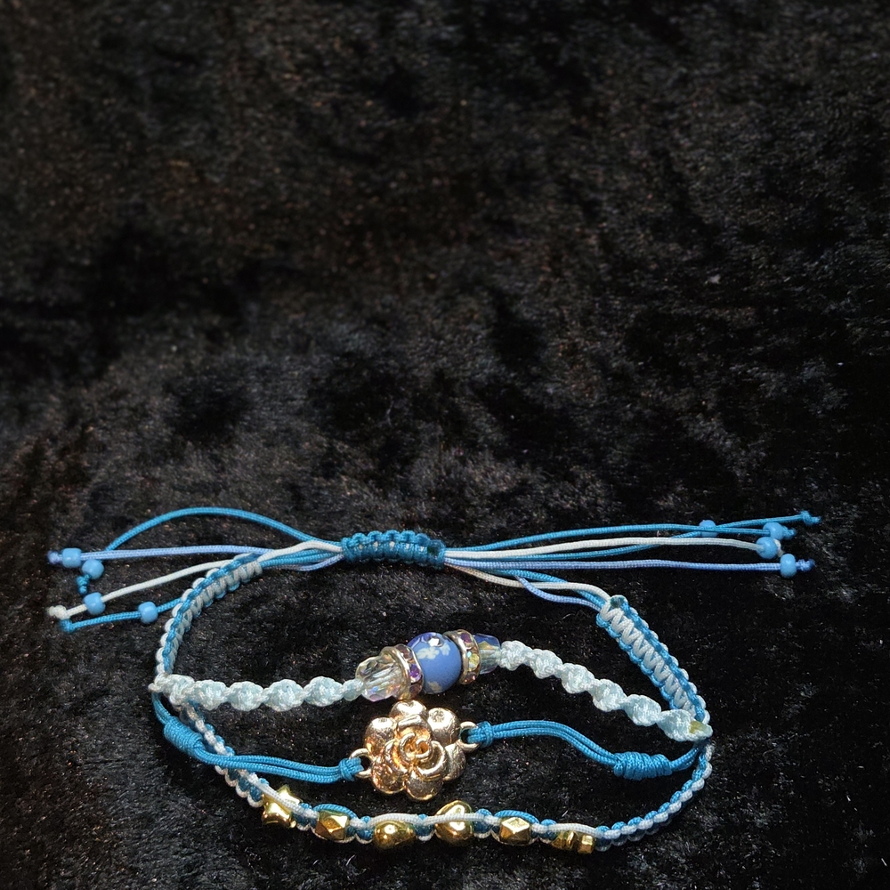 Elegant Blue and Gold Bracelet Set